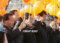 지지발언하는 김태홍 열린우리당 의원