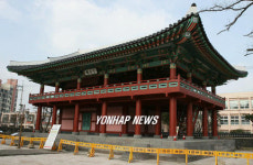 제주 목관아 망경루 복원