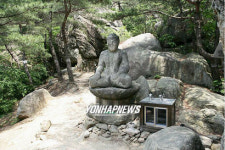 삼릉계석불좌상