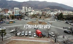 <진해명물 중원로터리 새롭게 정비>