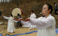 청원서 보도연맹 학살 위령제 열려