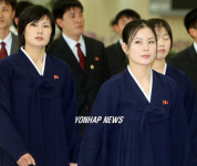 김포공항 도착한 북측 태권도 시범단