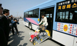 강릉시가 도입한 저상버스