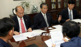 한나라당 의원들 한국혈우재단방문