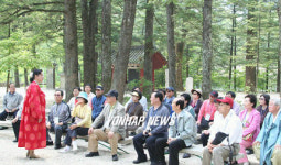 묘향산 찾은 KCRP 대표자들