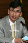 유시민장관, 장관직 전격 사퇴