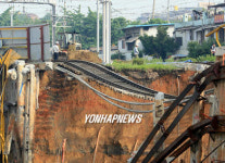 붕괴된 가좌역 공사현장.. 복구 개시