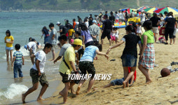 더운 날씨에는 해수욕장이 최고