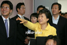 제주 다음커뮤니케이션  찾은 박근혜