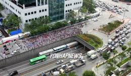집회여파로 몸살 앓는 주변도로