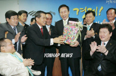한국지체장애인협회 이명박 지지선언