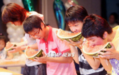 누가 누가 빨리먹나