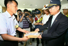 성명서 전달하는 서울시재향군인회