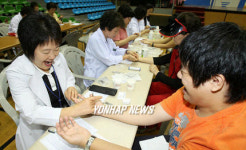 `수지침 아파요