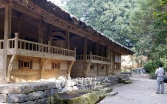 <카메라뉴스> 복원마친 예산 수덕사 `수덕여관