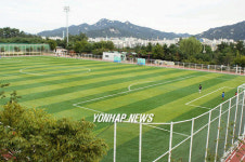 서울 노원구 초안산 인조잔디 축구장 개장