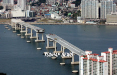 모습 드러낸 부산 남항대교