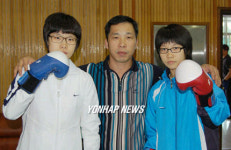 복싱 `金銀자매 관장님은 아빠예요