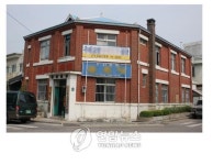 전주 한옥마을에 일본식 건물 70여채