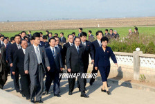 마잉 서기장, 북한 미곡협동농장 참관