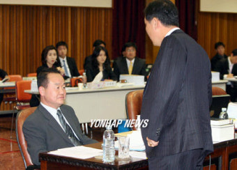 법사위 욕설.육두문자 난무