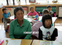 67세할머니 초등학교 1년 재학중