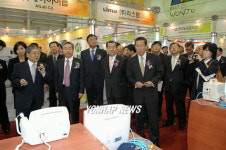 강원 의료기기 전시회 개막