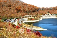 <카메라뉴스> 무주 적상산 단풍 절정