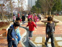 <구미시 담 허물고 나무심어 녹색도시로>