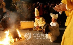 <르포>산자와 망자(亡者)의 한판 축제, 진도 씻김굿