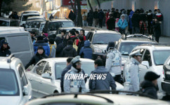 인산인해..경포 주변 도로