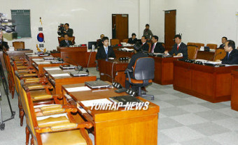 `BBK 특검법'개정안 파행