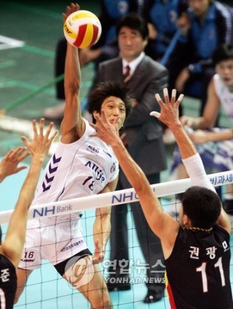 <프로배구> 삼성화재 김정훈 `주전 발돋움'