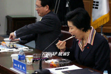 인수위, 아침 도시락 회의