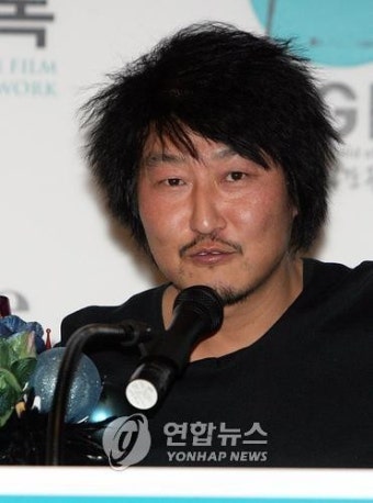 송강호, 매니지먼트 호두와 전속 계약