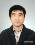 제51회 전남도문화상 받는 전종주 서예가