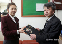 원더걸스 소희, 오늘 졸업해요!