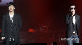 플라이 투 더 스카이, 이루 콘서트 왔어요!