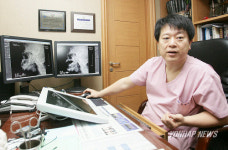 노홍철 상처 부위 브리핑 하는 김영진 원장