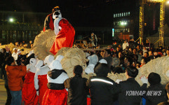 화성 행궁앞 대보름 줄다리기