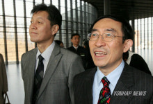 백남준미술관 찾은 캔 백 하쿠다씨