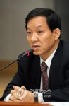 <사람들> 떠나는 최장수 행정부지사 정창섭씨