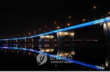 대구 서변대교 컬러풀..야간조명 내일 점등