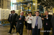 한총리, 석유화학단지 방문