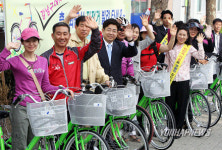 고유가 걱정없는 자전거 타고 출ㆍ퇴근하세요!