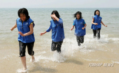 활기 되찾은 만리포해수욕장