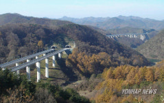 야생동물 교량하부형 생태통로 가장 선호