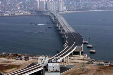 부산 남항대교 착공 10년만에 이달말 준공