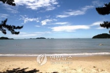 <해남 송호해수욕장 모래유실 부두축조 때문>