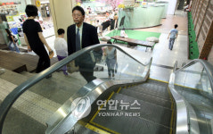 고유가에 가동 중단한 에스켤레이터
